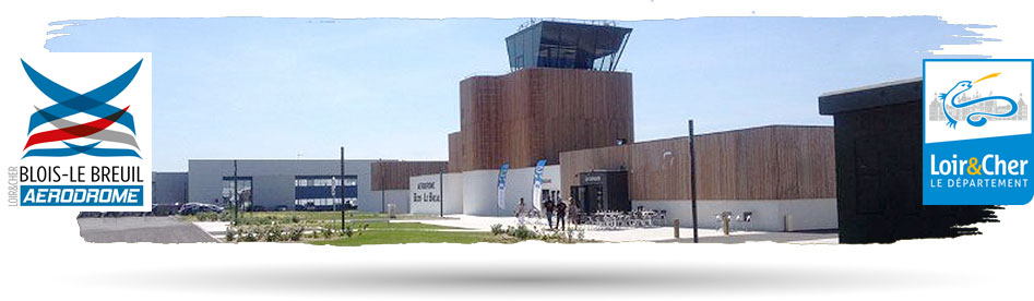 Le salon international de l’ULM, de l’Aviation Sportive et de Loisir à l'Aérodrome de Blois-le-Breuil (lfoq)